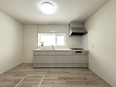 91356658_10_652_680_3